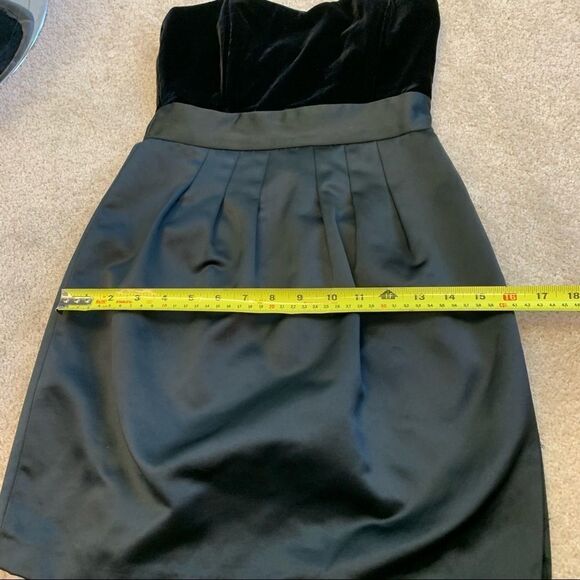 THEORY black strapless velvet silk Chanesa dress Size 0 - Picture 14 of 15